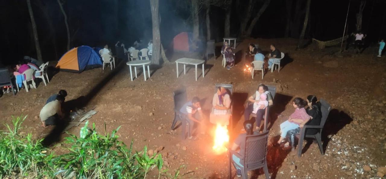 Hilltone Veg Non Veg Matheran Hotell Exteriör bild